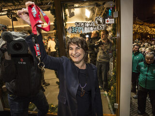 Minister Lilianne Ploumen sloot het Glazen Huis