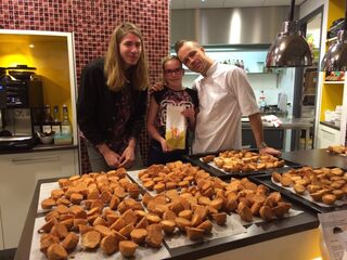 22 december: Frank proeft kokosmakronen en gaat apenkooien