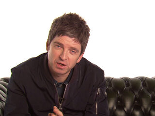 Noel Gallagher steekt de DJ's een hart onder de riem