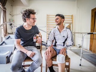 Bashar stapte op een mijn toen hij aan het werk was