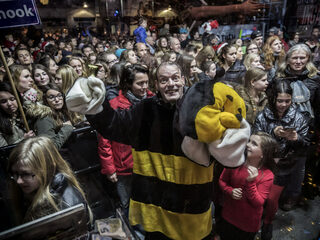 Vlam! BOTS! Woesh! De meest knettergekke momenten uit het Glazen Huis verzameld!
