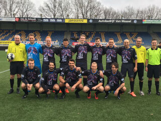 Kijk terug: 3FM Serious Request-team vs. RTL Sterrenteam