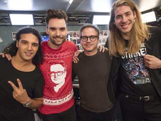 Voetbalvetes, 'Brabant' en koken met sterren: Guus Meeuwis in het Glazen Huis!