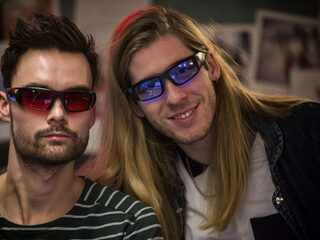 Hoe zit het met die spacebrillen van Frank en Domien?!