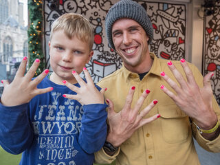 Heel Holland Lakt voor Tijn