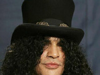 Slash vindt Axl fenomenaal