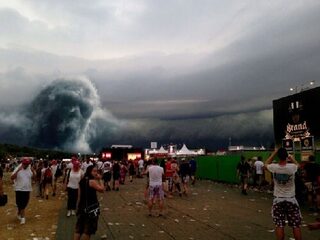 Storm Pinkpop voorbode Apocalyps