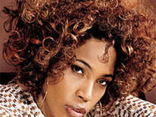 Macy Gray vraagt fans of ze moet optreden in Israël
