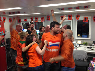 Voetbal kijken met je collega's