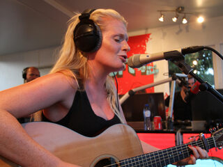 Miss Montreal op Concert At SEA