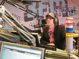 Mick Harren en z'n tatoo bij Giel