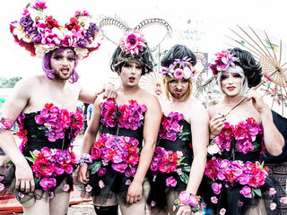 Zwarte Cross wordt Roze Cross