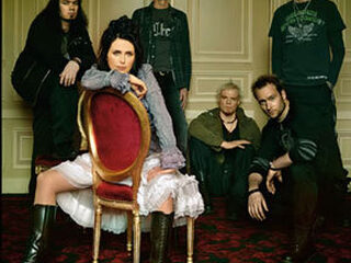 Within Temptation zangeres verwacht tweede kind