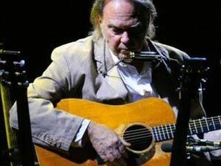 Digitale muziekspeler Neil Young passeert vijf miljoen op Kickstarter