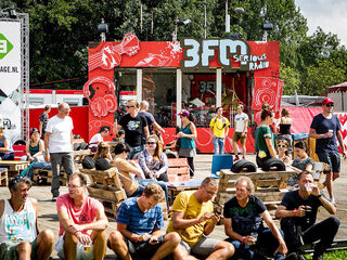 Uitzendtijden 3FM op Lowlands