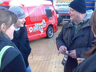 Paul veilt boodschappen