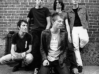 Radiohead-podium in Toronto ingestort