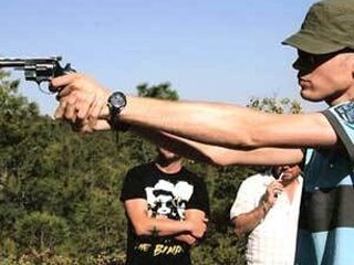 Papa doet niks, maar je moet papa even helpen