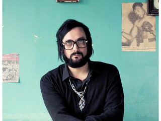 Blaudzun in Vrouwen Met Knoppen!