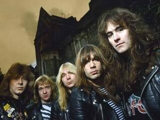 Zanger Iron Maiden ingezet als piloot