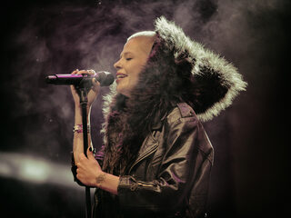 Rrrrrr, Kovacs kwam 'My Love' zingen in de studio