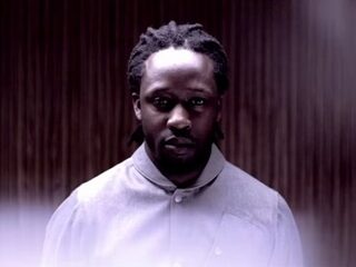 Akwasi bouwde een feestje bij 3FM On Stage