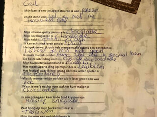 Blader door het 3FM Festival Vriendenboekje