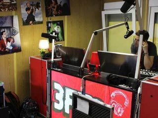 3FM zendt uit vanaf Sziget