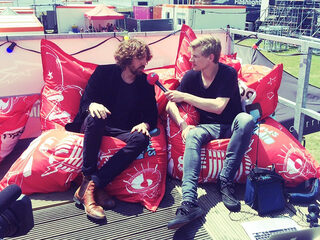 Met Sander in de zitzak: een vrijwel dakloze Jonathan Jeremiah