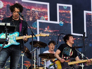 Kijk terug: The Wombats live op Pinkpop