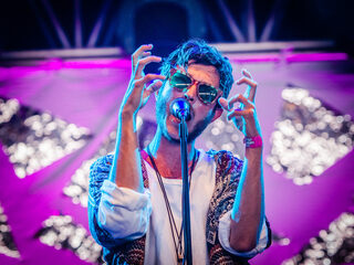 Kijk terug: Oscar And The Wolf op Pinkpop 2015