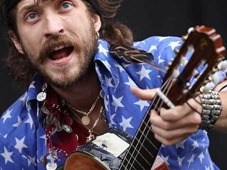 Gogol Bordello live bij 3 On Stage