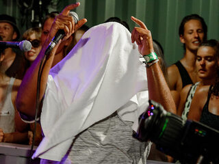 De Jeugd van Tegenwoordig primeurt nieuwe single 'Manon' bij 3FM