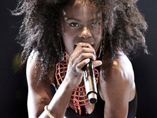 De aftrap met The Noisettes en Kings Of The Day