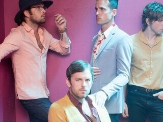Kings Of Leon treden op bij de EMA's