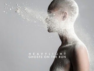 PRIMEUR: de nieuwe videoclip van HeavyLight