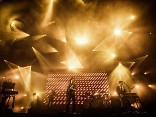 Hoe is het om middenin de 'Witch Doctor'-circlepit te staan?