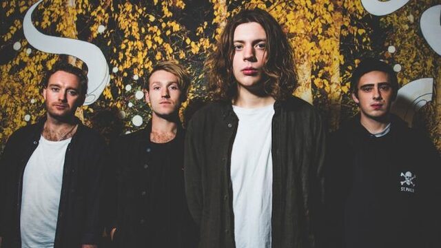 Vant: "Last night I watched TV naked..."