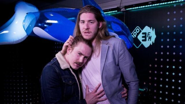 De man die viral ging met het vangen van een biertje