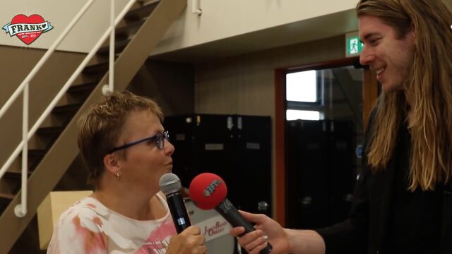 Frank gaat langs bij de Jostiband
