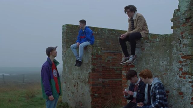 Ed Sheerans video voor 'Castle On The Hill' is één grote throwback