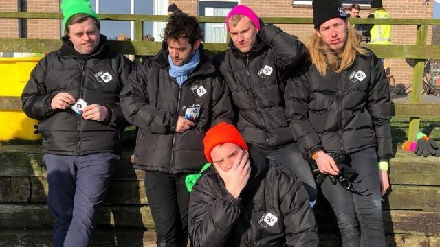 3FM-dj's deden mee aan het Open Nederlands Kampioenschap Curling
