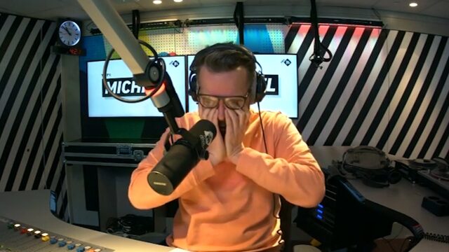 Michiel confronteert on air een ticketdoorverkoper