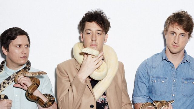 The Wombats doen graag funky dansjes op James Brown & Weezer