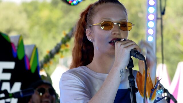 Check hier de 3FM sessie van Jess Glynne op Pinkpop