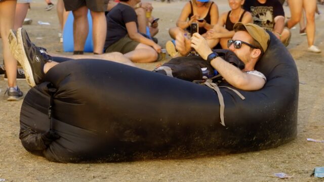 15 miljoen chillbags op dit hele kleine stukje aarde