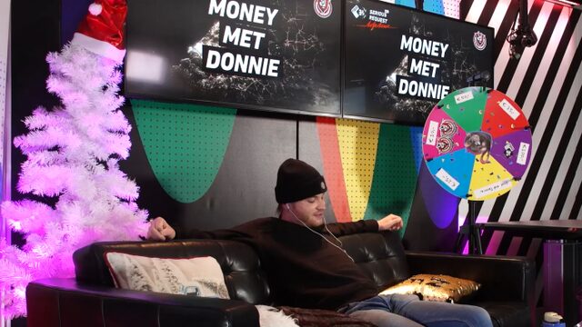 Donnie lult €3651 bij elkaar voor 3FM SR18 in Money Met Donnie!
