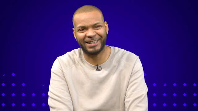 'So Social' met Hef: "Ik ben de hele dag stoned"