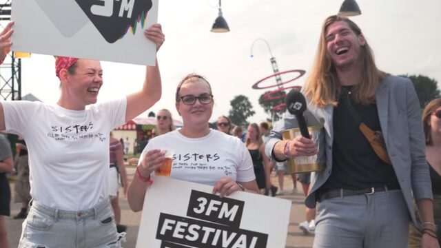 "Wat is je favoriete station?" "Amsterdam Centraal" Part 2