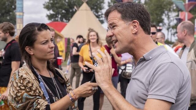 Mark Rutte op Lowlands: "Ik wil hier wel met vrienden naartoe"